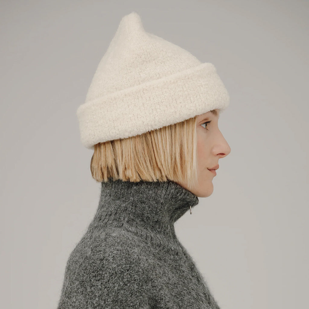 Bare Knitwear Woman Remi Beanie Ivory Cream