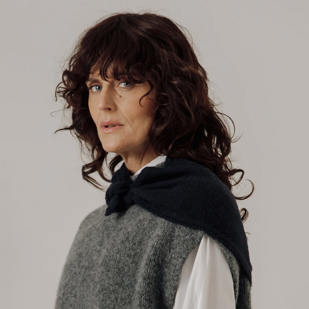 Bare Knitwear Woman Alpaca Bandana Dark Navy Blue