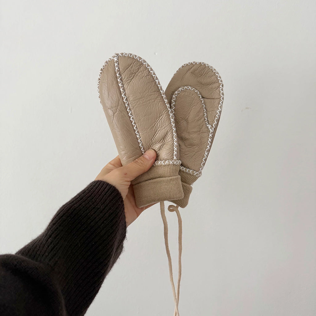 Billy Bamboo Child Shearling Mittens Mushroom Beige