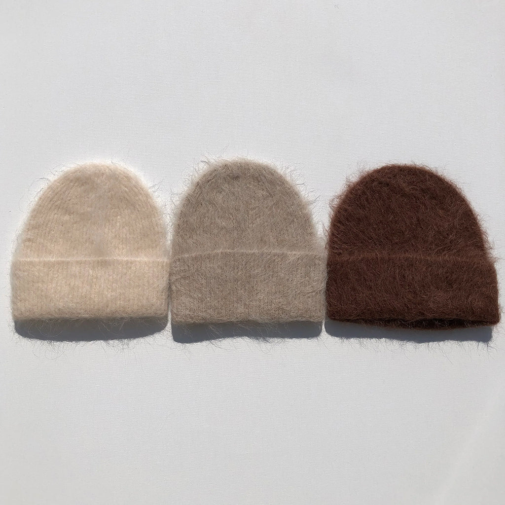 Billy Bamboo Woman Alpaca Fluffy Beanie Butter Cream