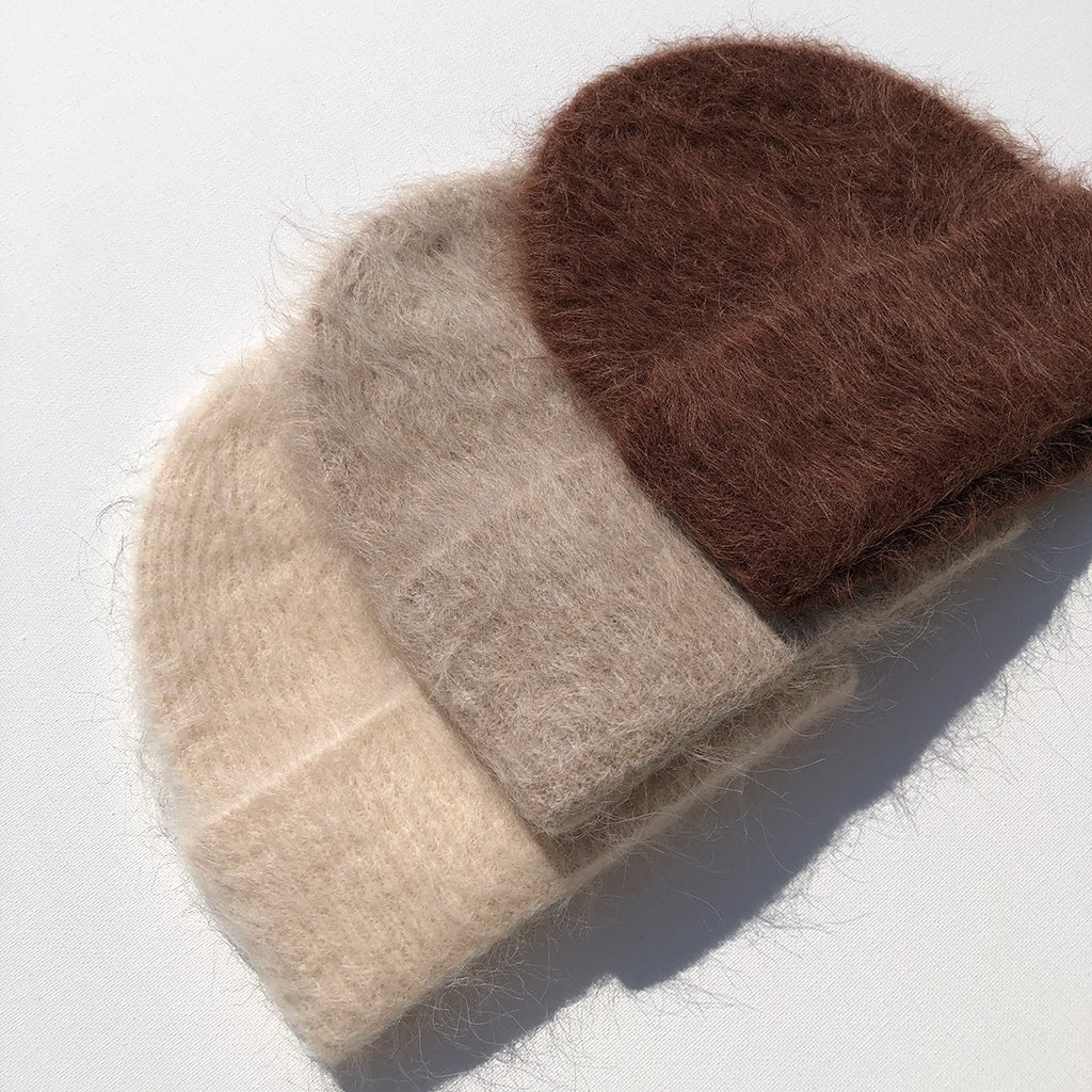 Billy Bamboo Woman Alpaca Fluffy Beanie Butter Cream
