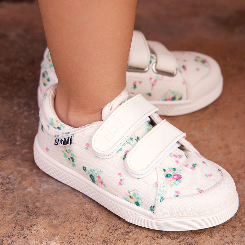 Bonton Child Izy Scratch Shoes Bouquet Coco Floral Print White