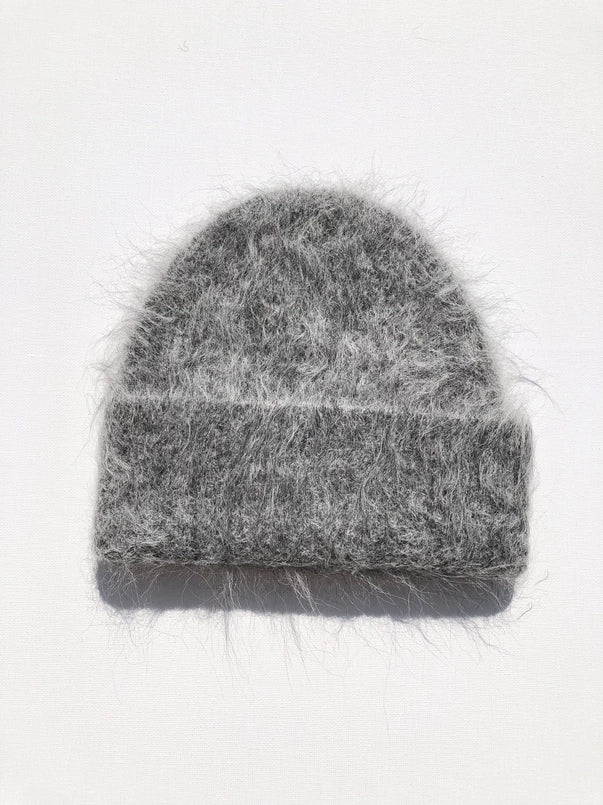 Billy Bamboo Woman Alpaca Fluffy Beanie Light Gray