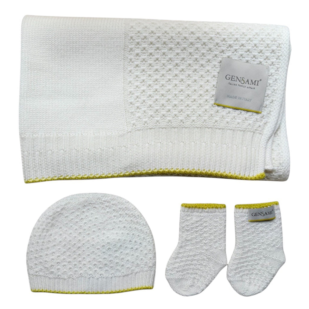 Gensami Baby Three Piece Set Honeycomb Blanket, Hat and Booties White