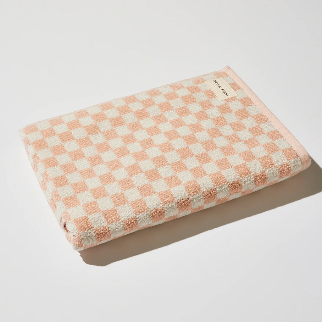 House of Nunu Bath Towel Pink Checks