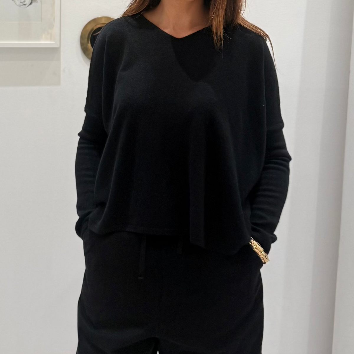Album Di Famiglia Woman V-Neck Sweater WS Black