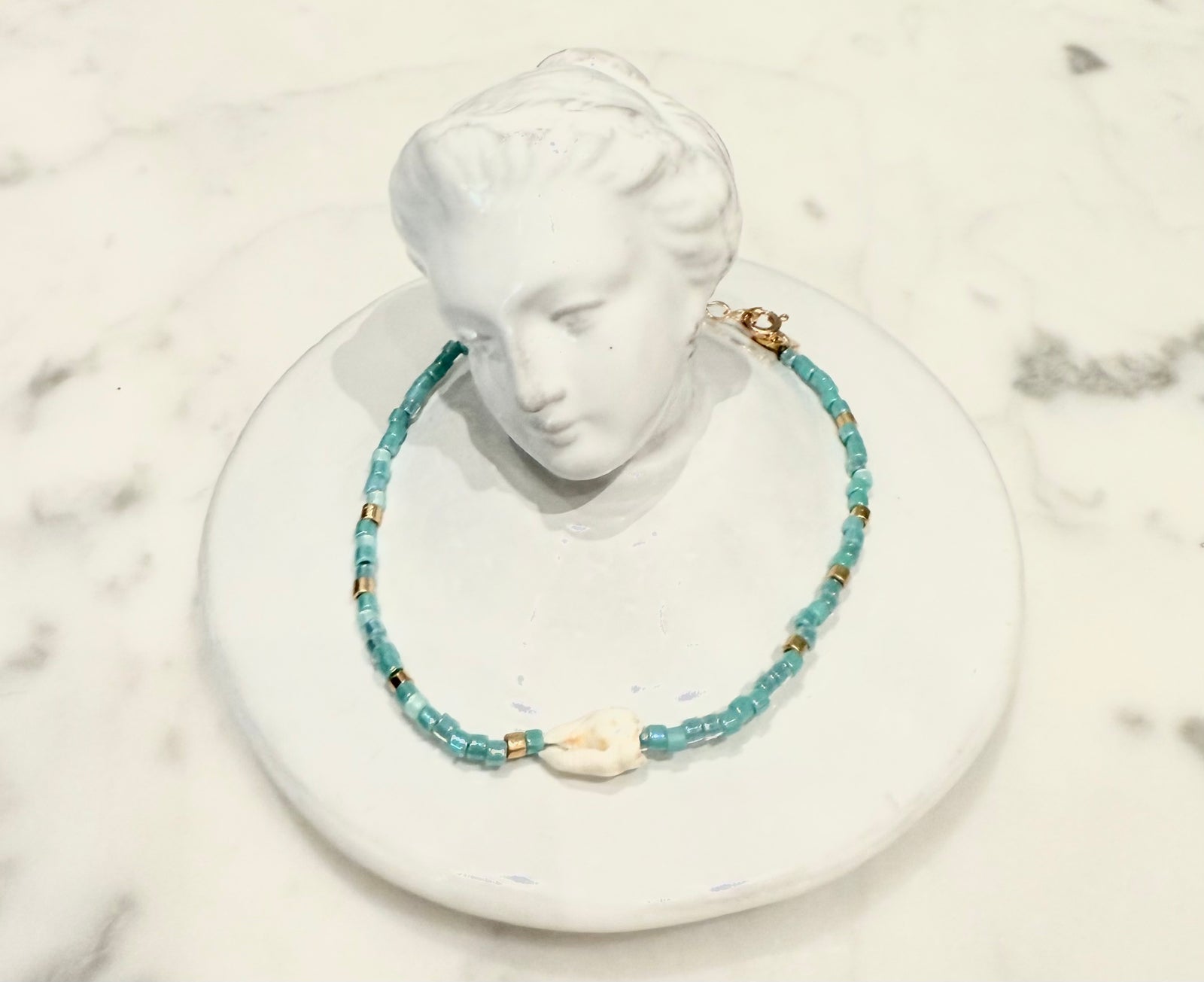 Sophie Deschamps Bijoux Côte d’Azur Seed Bead And Shell Bracelet Blue