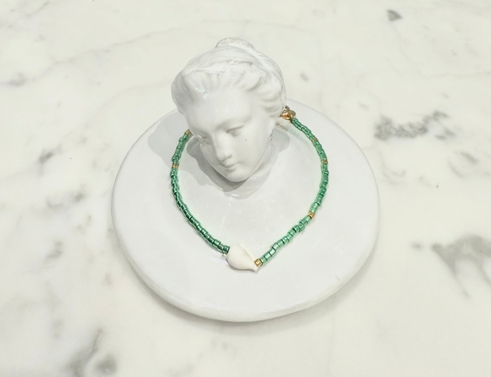 Sophie Deschamps Bijoux Côte d’Azur Seed Bead And Shell Bracelet Green