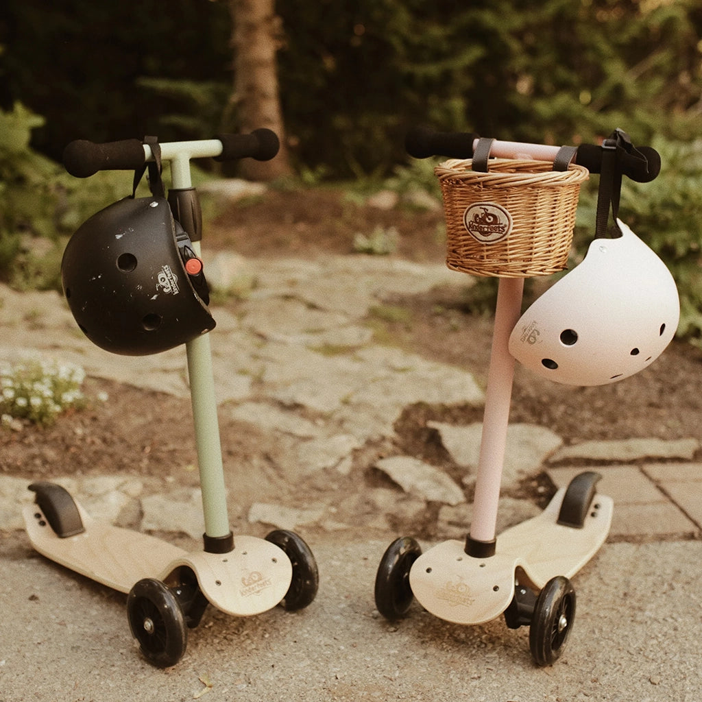 Kinderfeets Kinderscooter Sage Green With LED Light Up Wheels