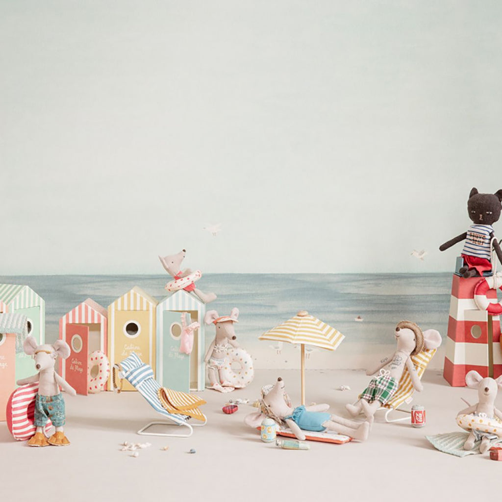 Maileg Toys Mouse Beach Little Brother In Cabin De Plage