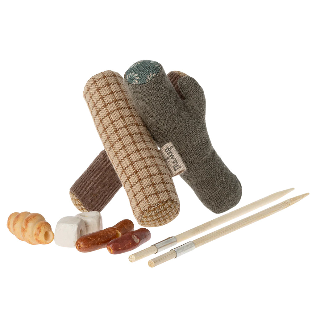 Maileg Toys Mouse Outdoor Bonfire Set