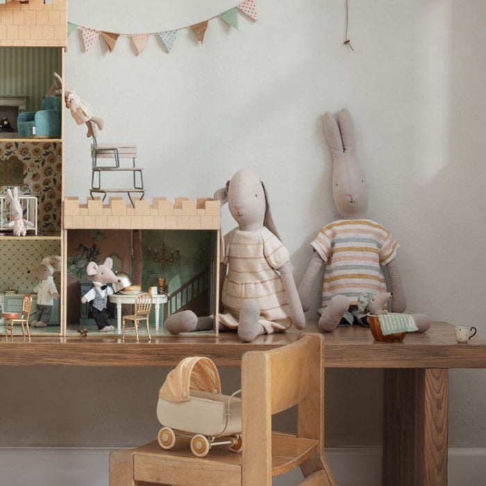 Maileg Toys Mouse Bath Big Sister Wellness Green