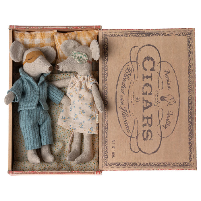 Maileg Toys Mouse Family Mum And Dad Mice In Cigarbox