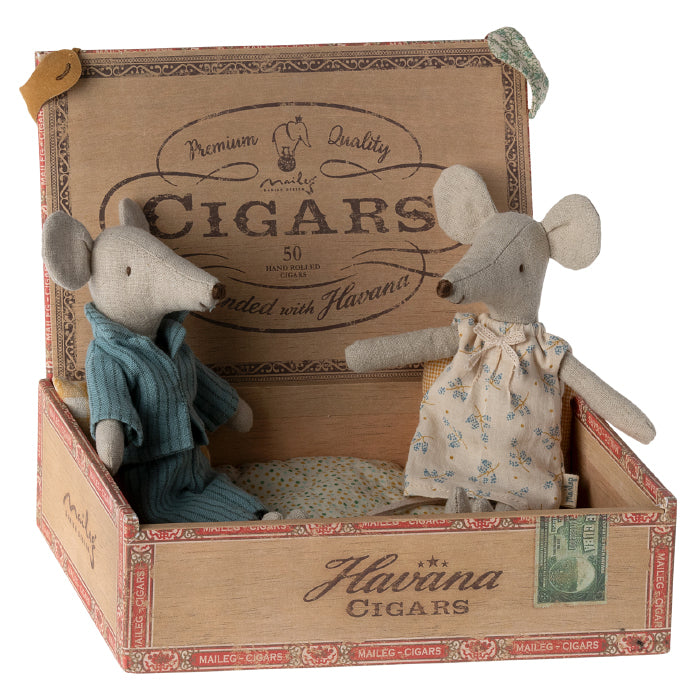 Maileg Toys Mouse Family Mum And Dad Mice In Cigarbox