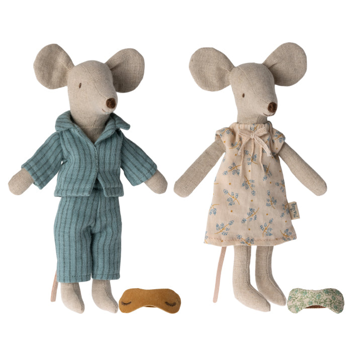 Maileg Toys Mouse Family Mum And Dad Mice In Cigarbox