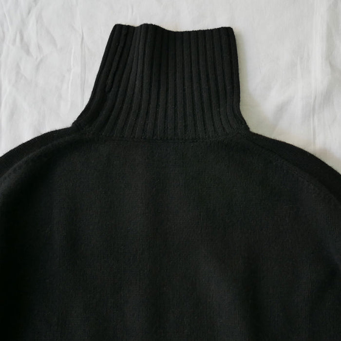 Makié Adult Cashmere Turtleneck Sweater Black