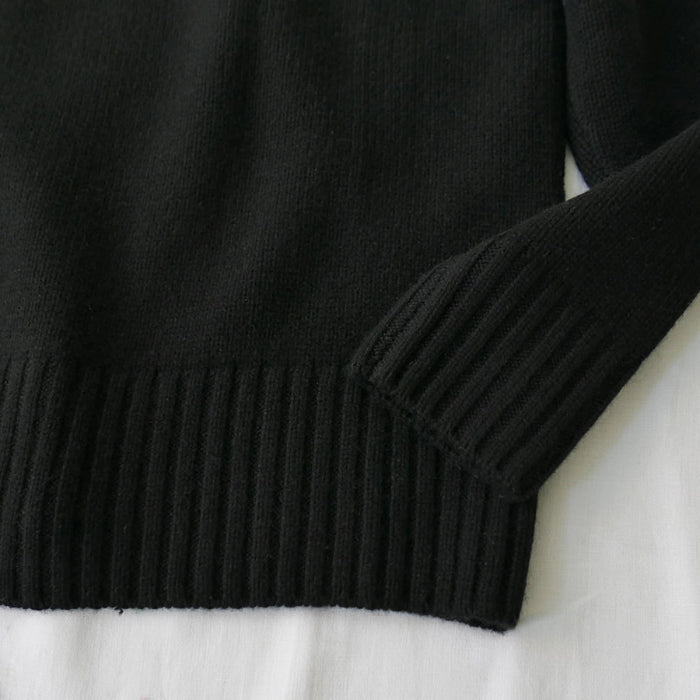 Makié Adult Cashmere Turtleneck Sweater Black