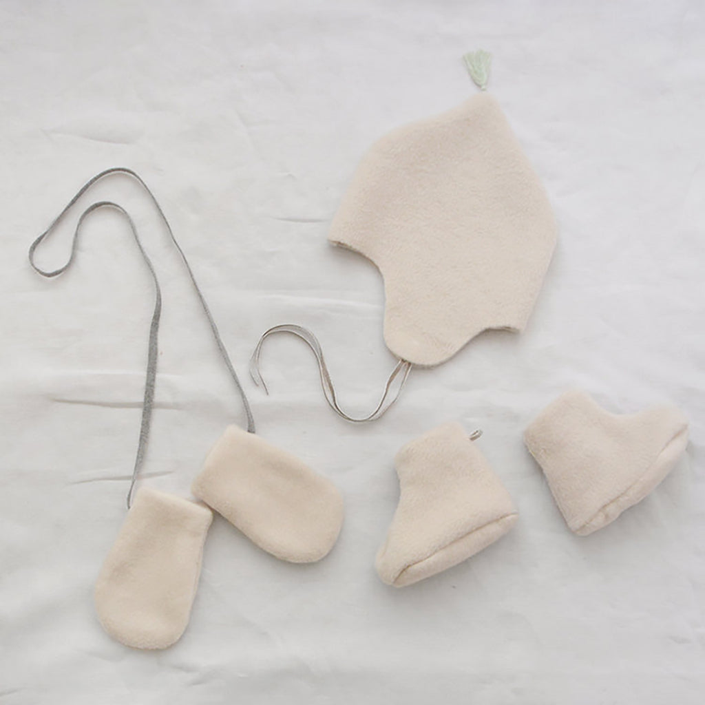 Makié Baby Fleece Bonnet Ivory White Cream