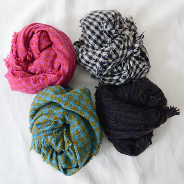 Makié Adult Cashmere Scarf Blue And Brown Checks