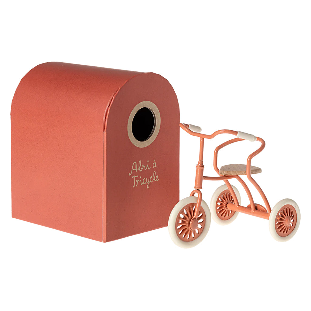 Maileg Toys Mouse Miniature Abri à Tricycle Coral Orange