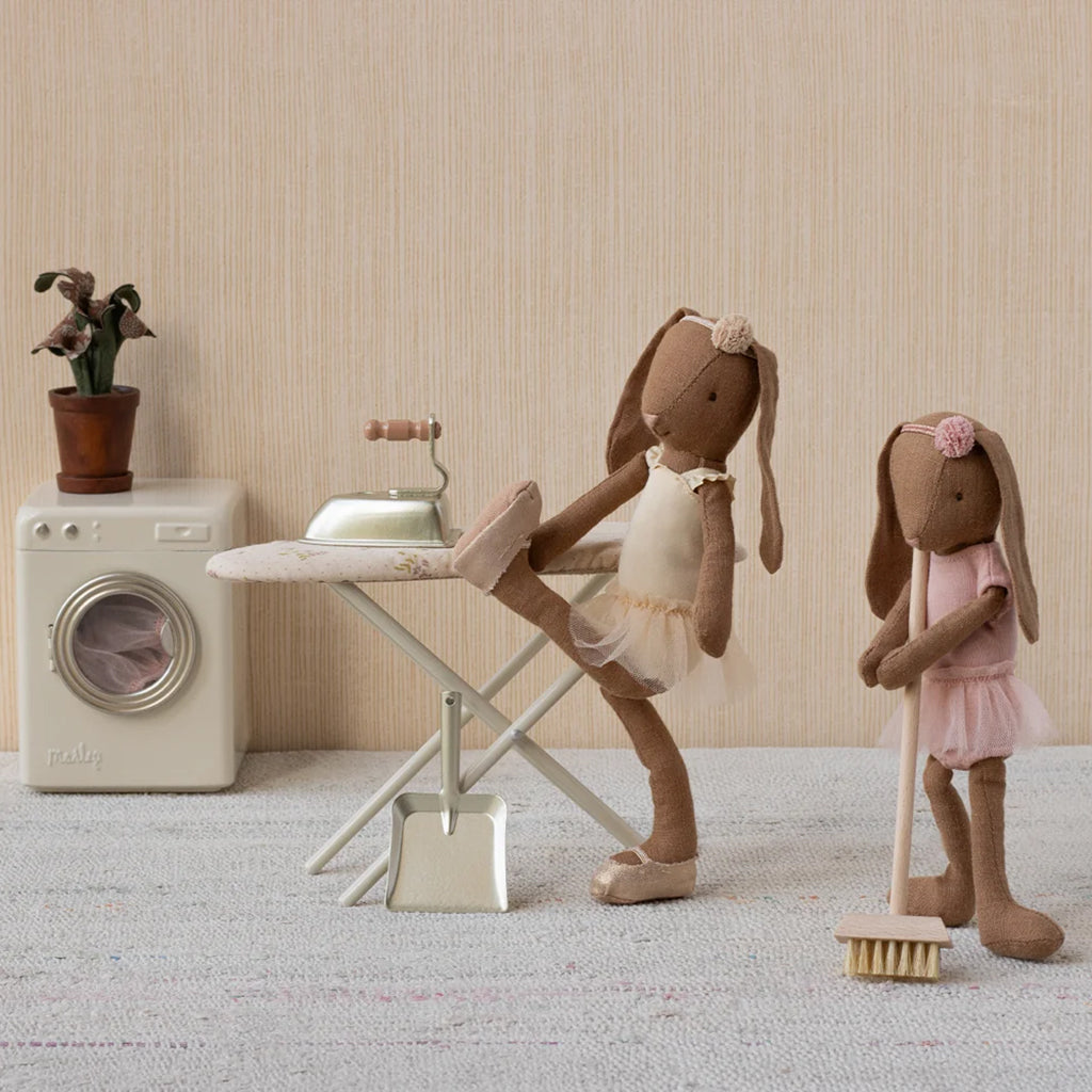 Maileg Toys Mouse Kitchen Broom Set Miniature