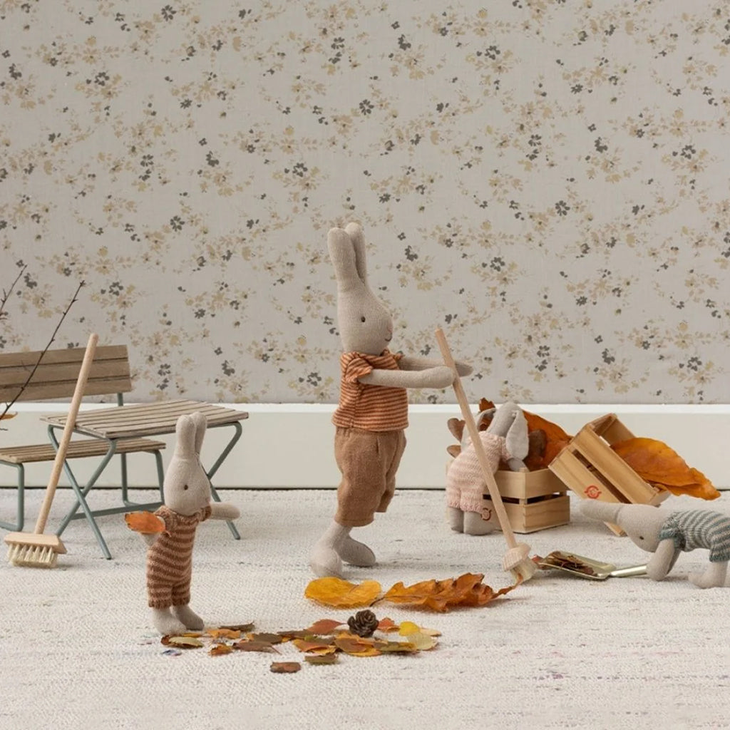Maileg Toys Mouse Kitchen Broom Set Miniature