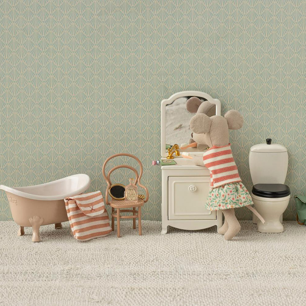 Maileg Toys Mouse Miniature Vintage Chair Dark Powder Pink