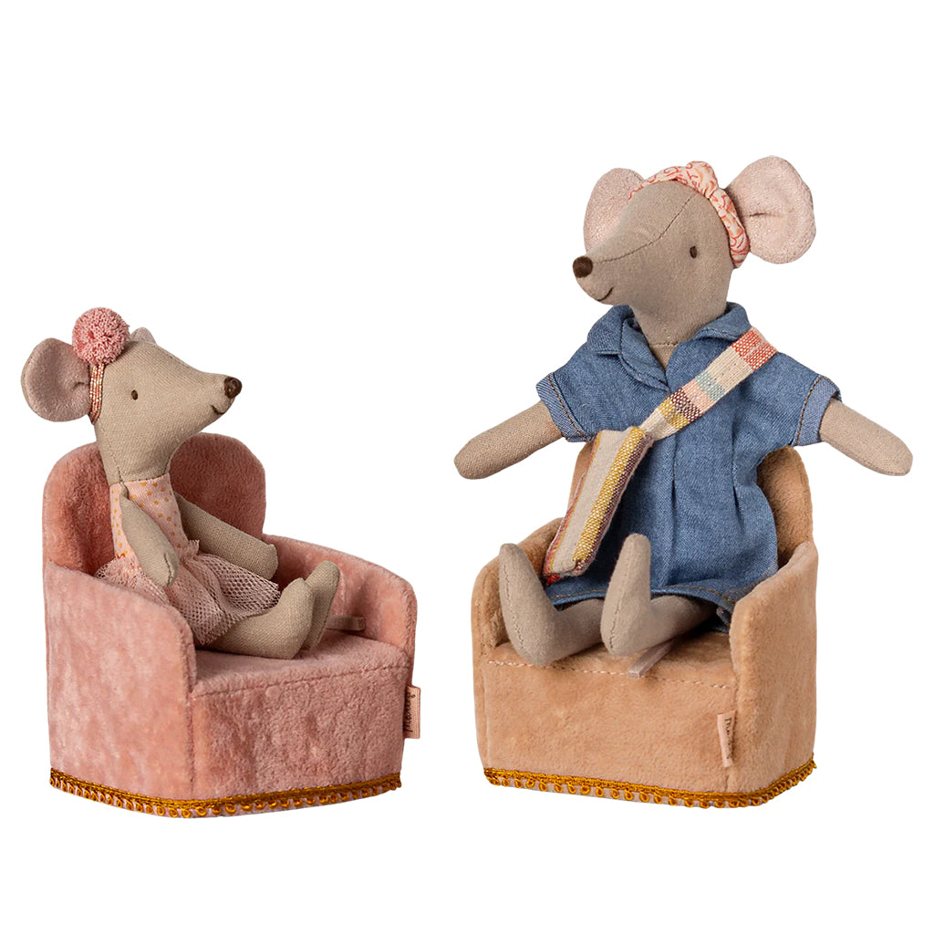 Maileg Toys Mouse Miniature Folding Chair Powder Pink