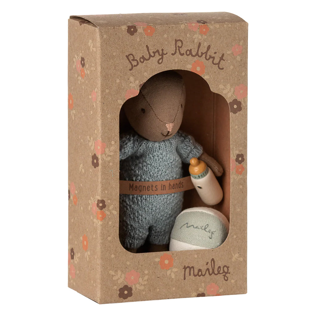 Maileg Toys Micro Rabbit Set Brown In Blue