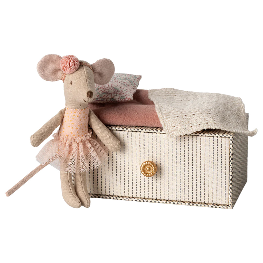 Maileg Toys Mouse Little Sister Ballet Dancer In Daybed