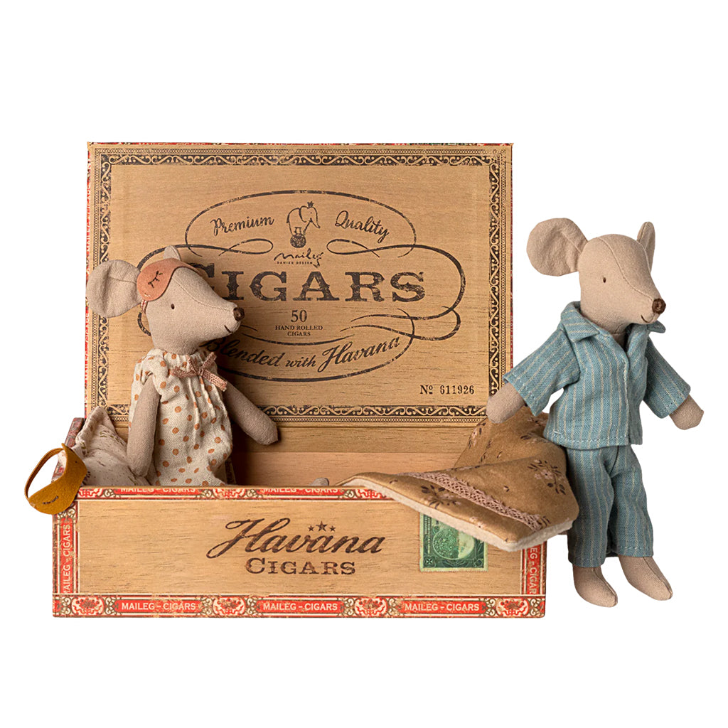 Maileg Toys Mouse Family Mum And Dad Mice In Cigarbox