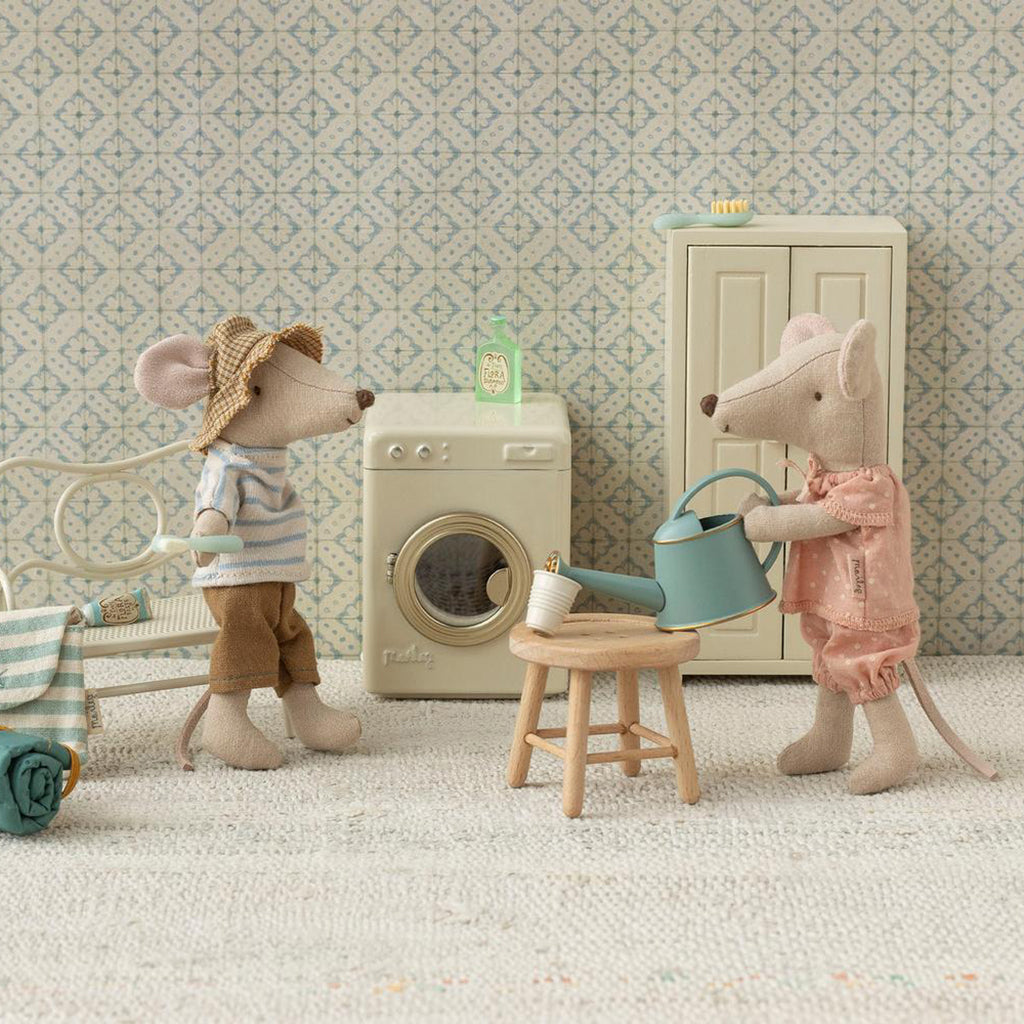 Maileg Toys Mouse Family Big Sister In Matchbox
