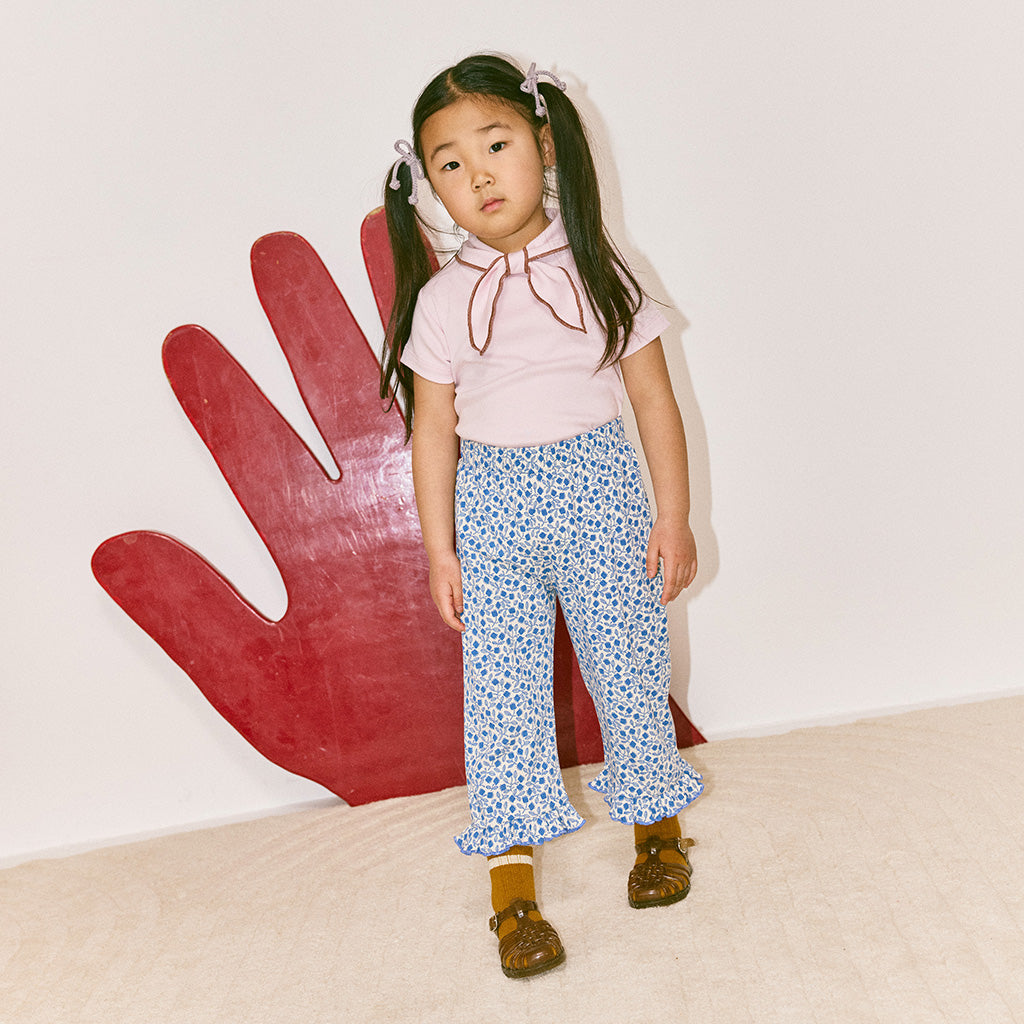 Misha & Puff Child Ruffle Pedal Pusher Pants Blue Ribbon Lisse Fields Print