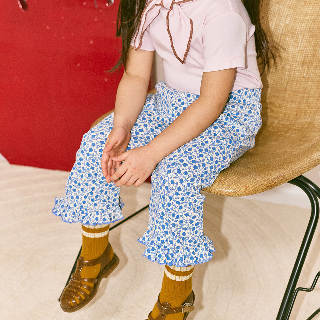 Misha & Puff Child Ruffle Pedal Pusher Pants Blue Ribbon Lisse Fields Print