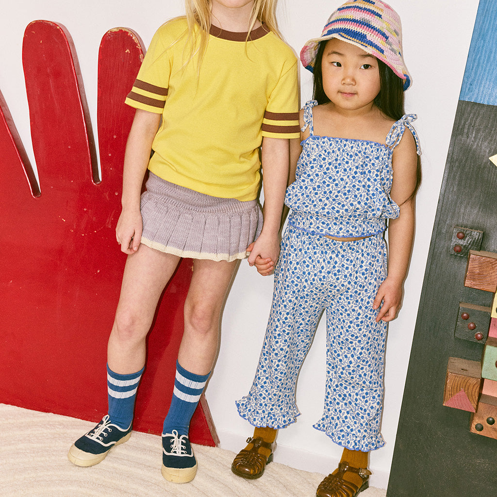 Misha & Puff Child Ruffle Pedal Pusher Pants Blue Ribbon Lisse Fields Print