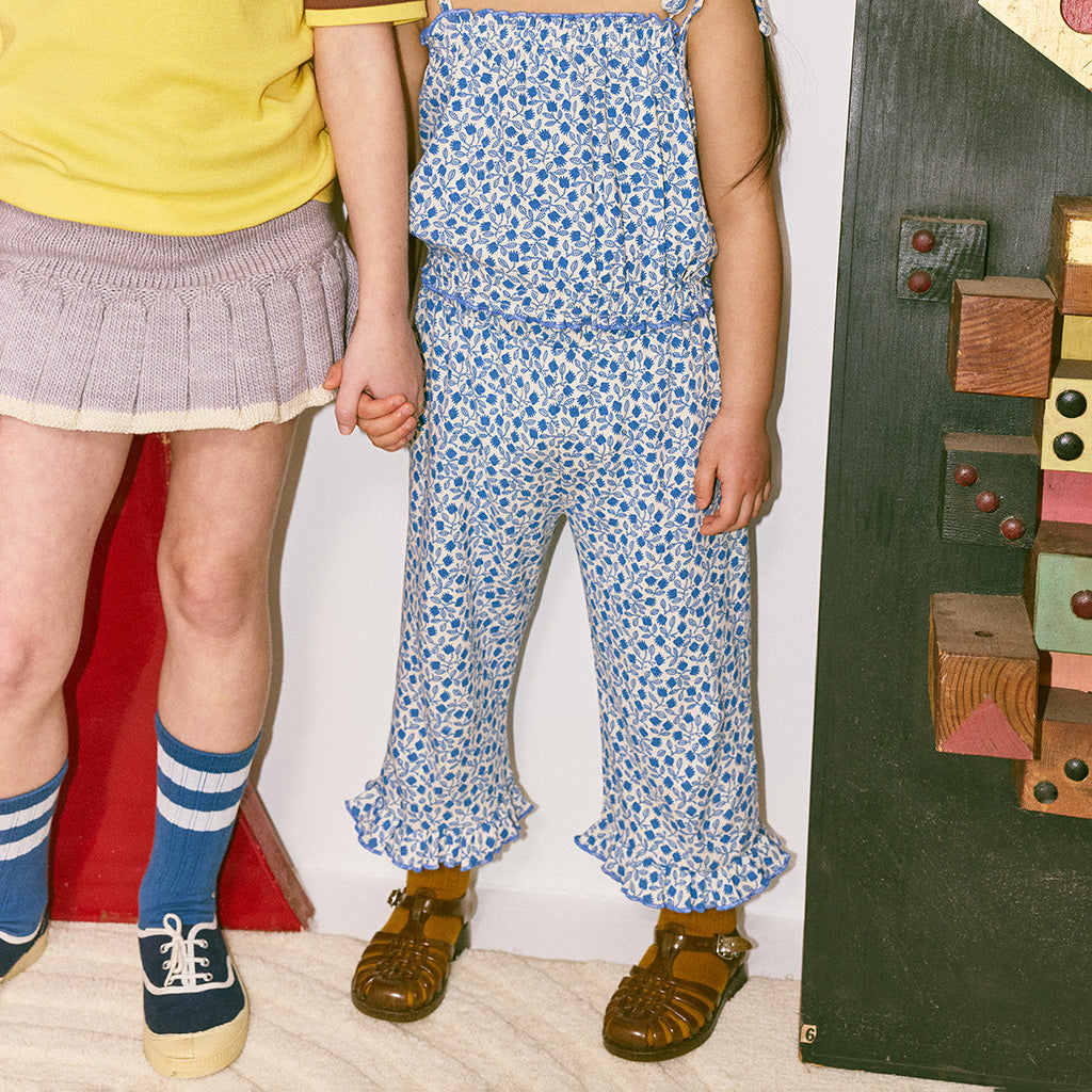 Misha & Puff Child Ruffle Pedal Pusher Pants Blue Ribbon Lisse Fields Print