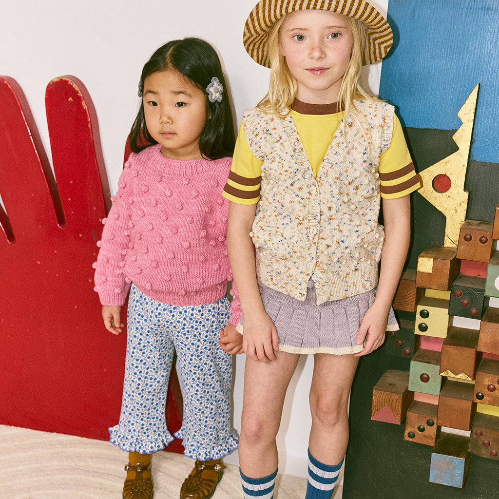 Misha & Puff Child Ruffle Pedal Pusher Pants Blue Ribbon Lisse Fields Print