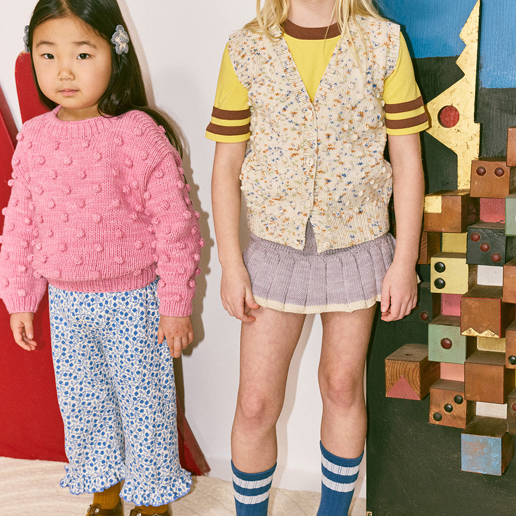 Misha & Puff Child Ruffle Pedal Pusher Pants Blue Ribbon Lisse Fields Print