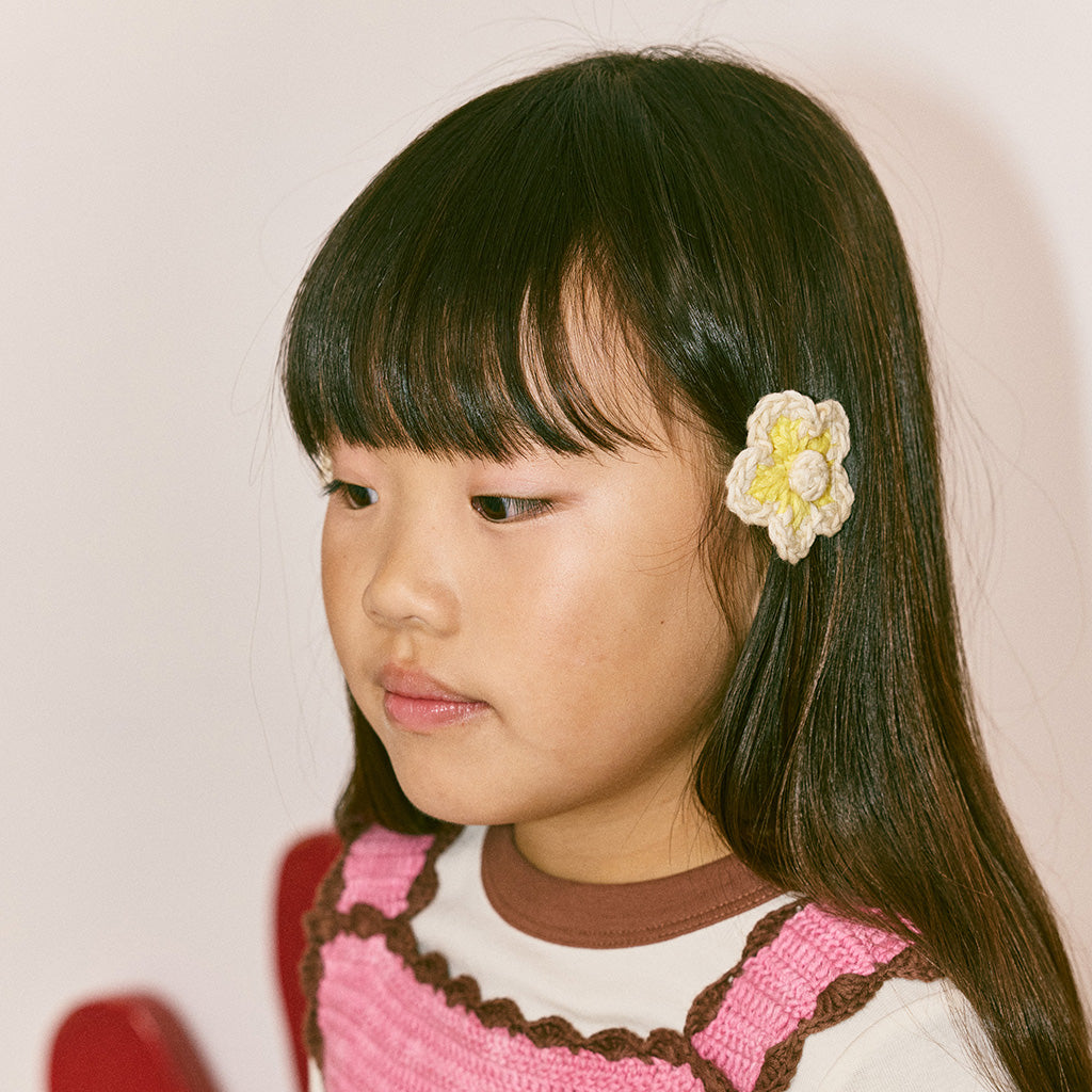 Misha & Puff Child Set Of Two Medium Flower Clips Sol Yellow