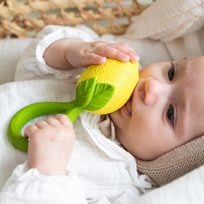 Oli&Carol Natural Rubber Rattle Toy Lemon
