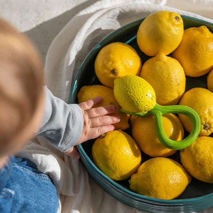 Oli&Carol Natural Rubber Rattle Toy Lemon