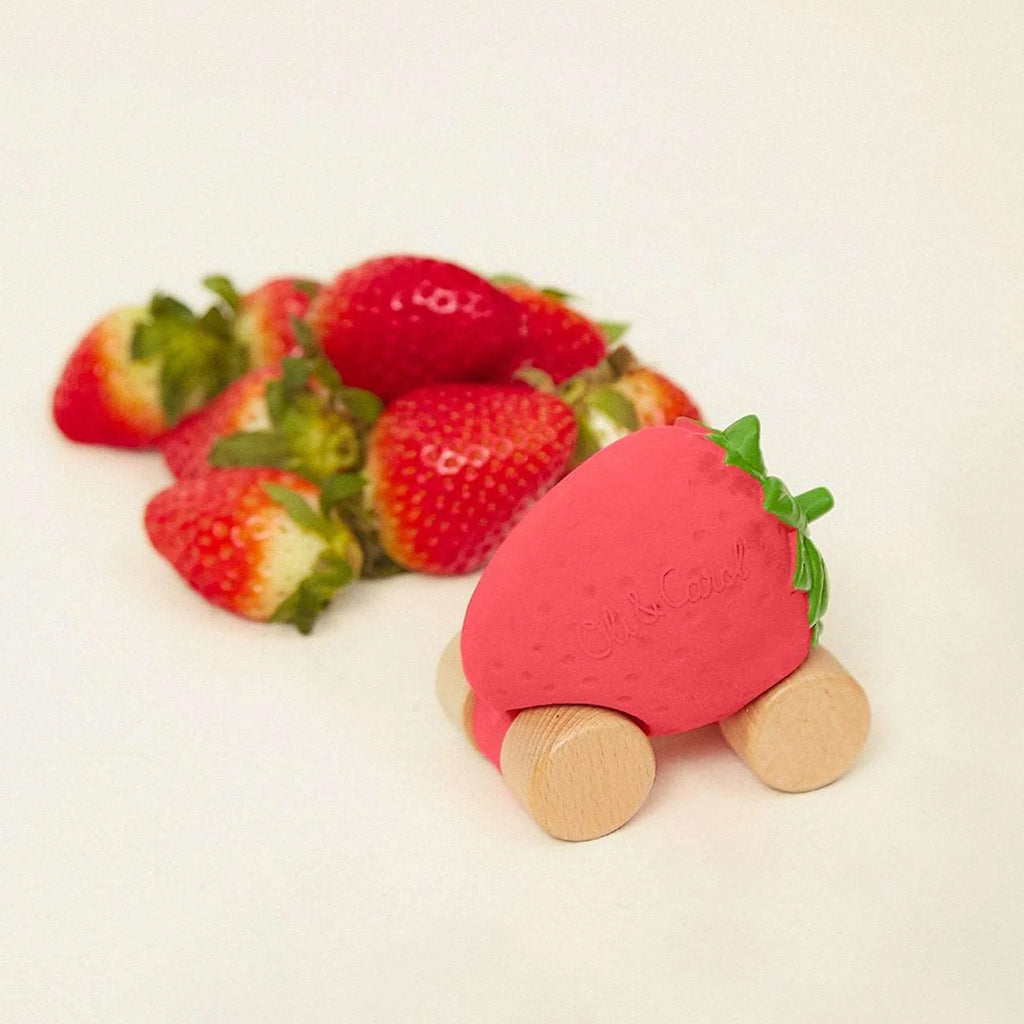 Oli&Carol Natural Rubber Sweetie The Strawberry Baby Car
