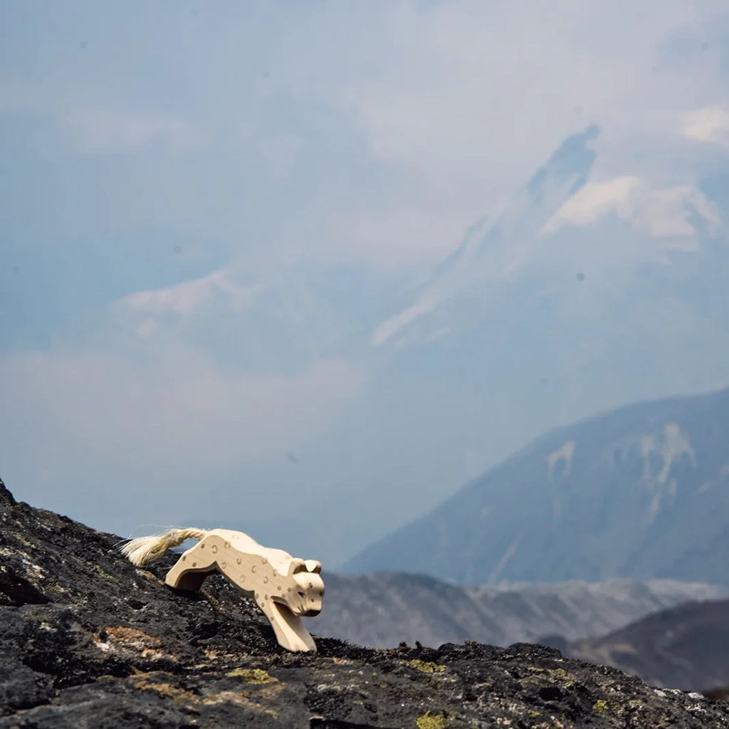 Ostheimer Wooden Snow Leopard