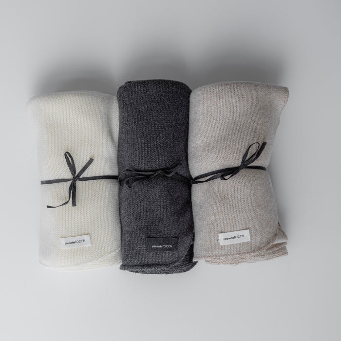 Pequeno Tocon Baby Tender Blanket Coal Black