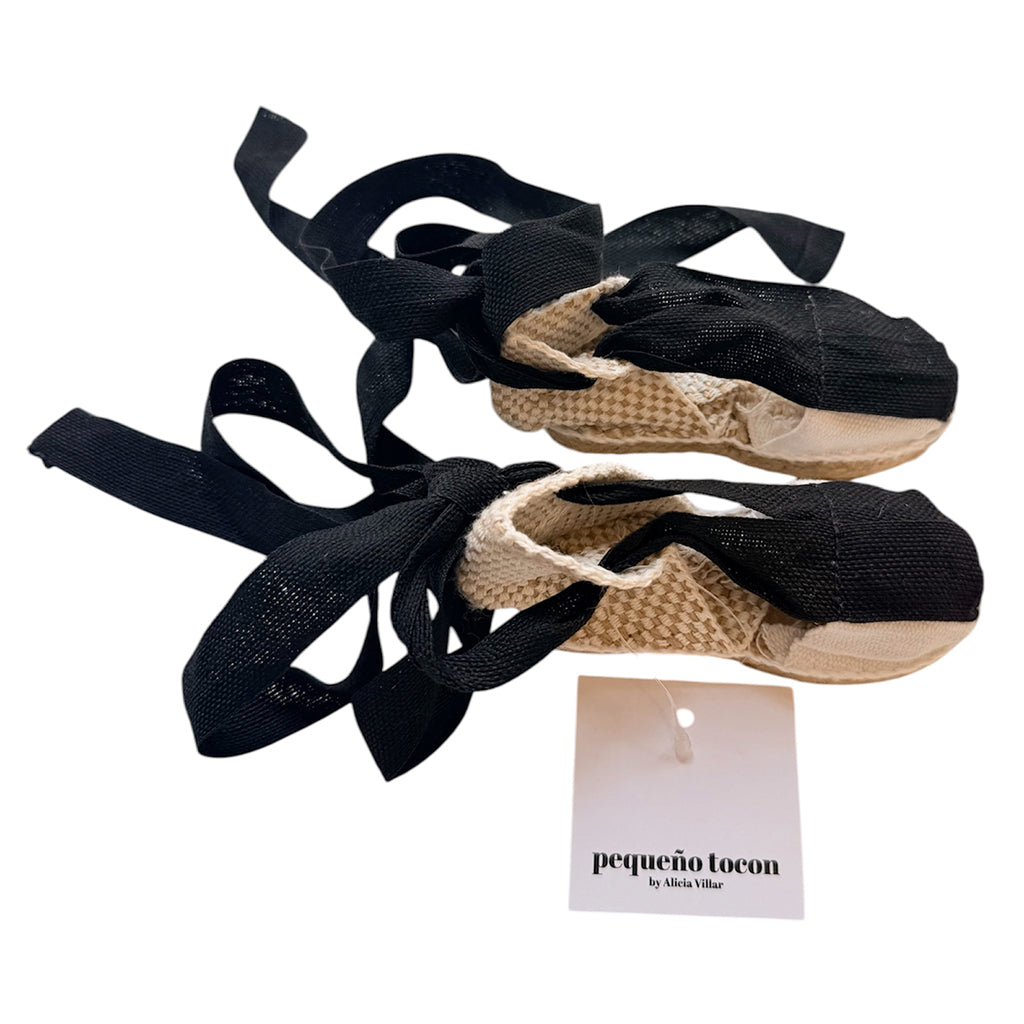Pequeno Tocon Baby Shoes Black