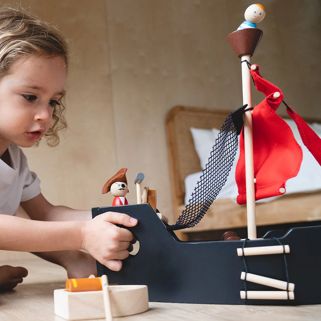 Plan Toys Pirate Ship Set