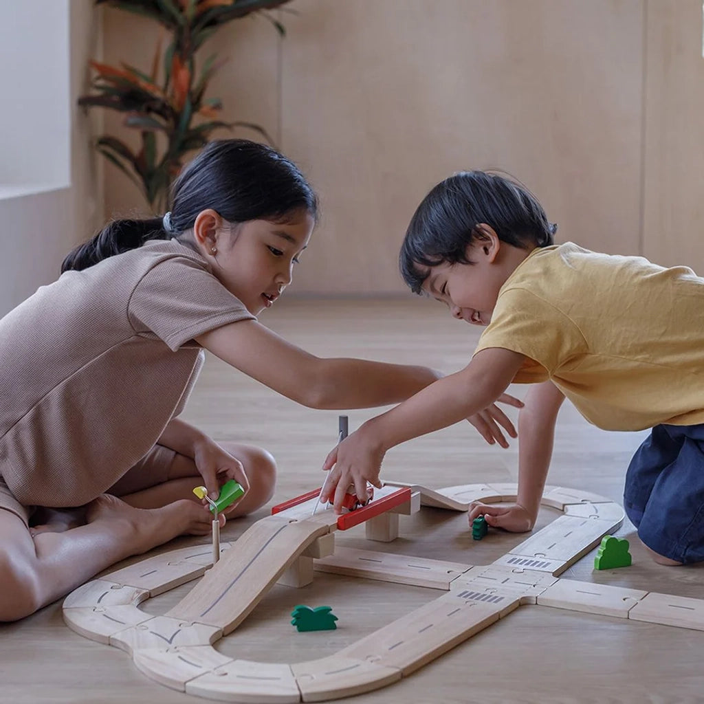 Plan Toys Road System