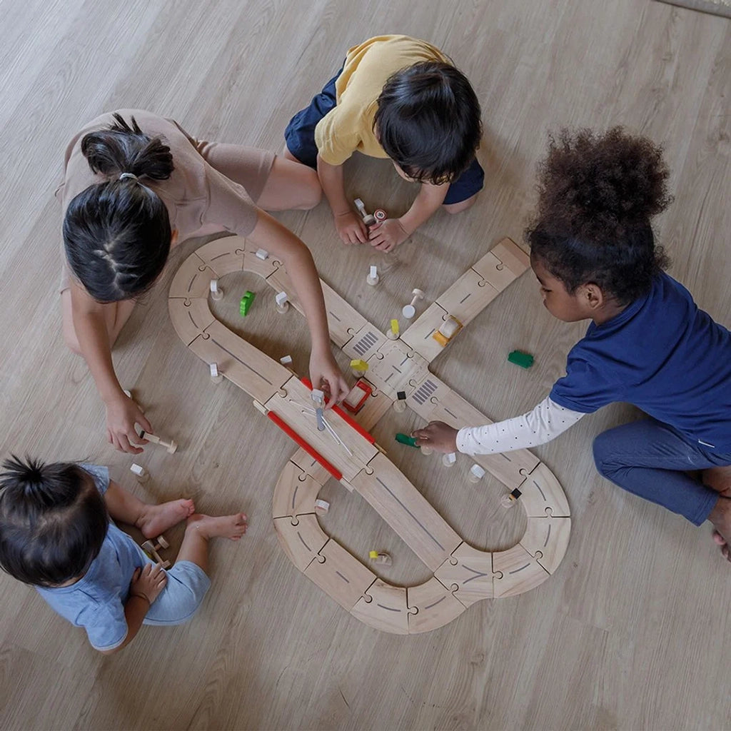 Plan Toys Road System