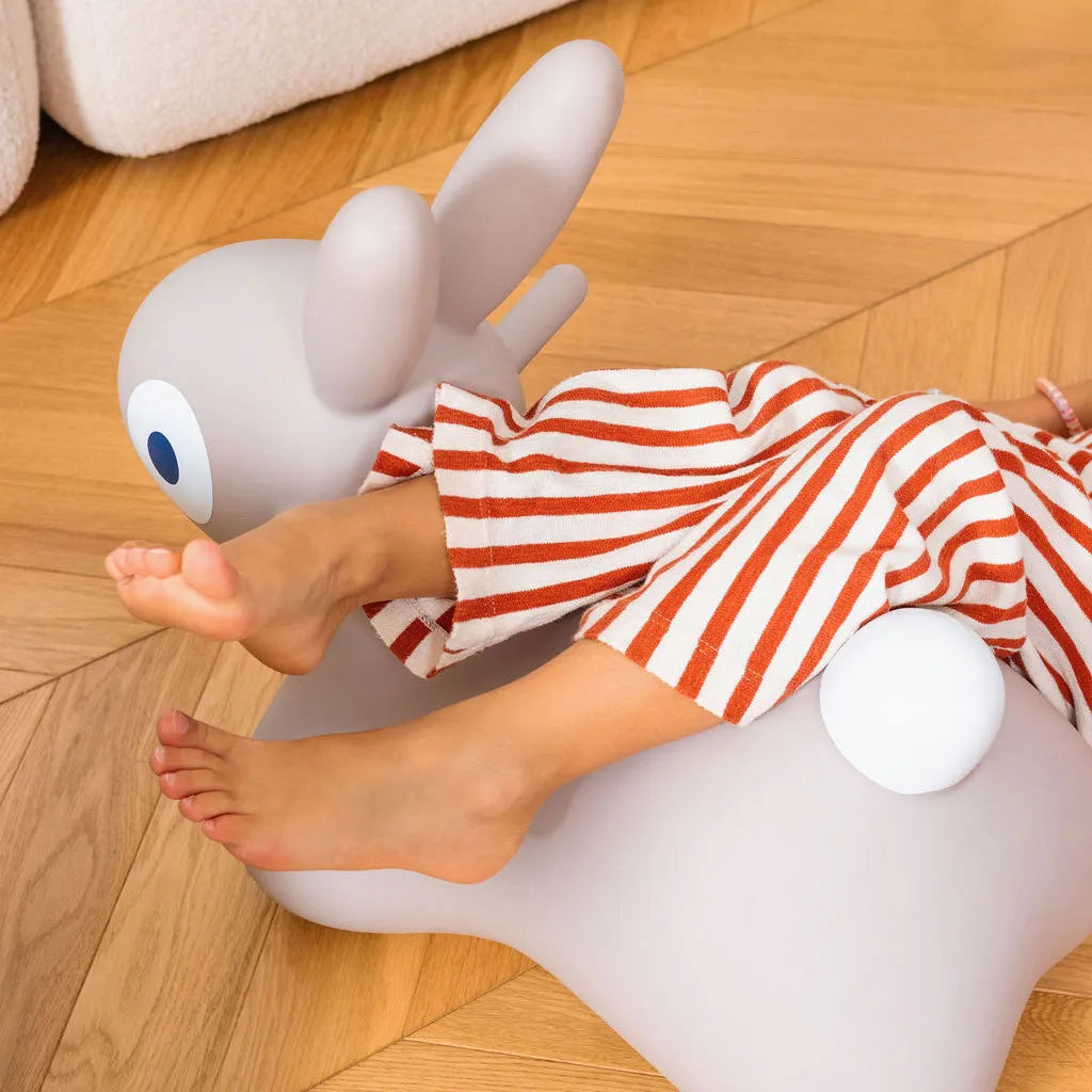 Quut Hoppi Bouncing Bunny Warm Grey