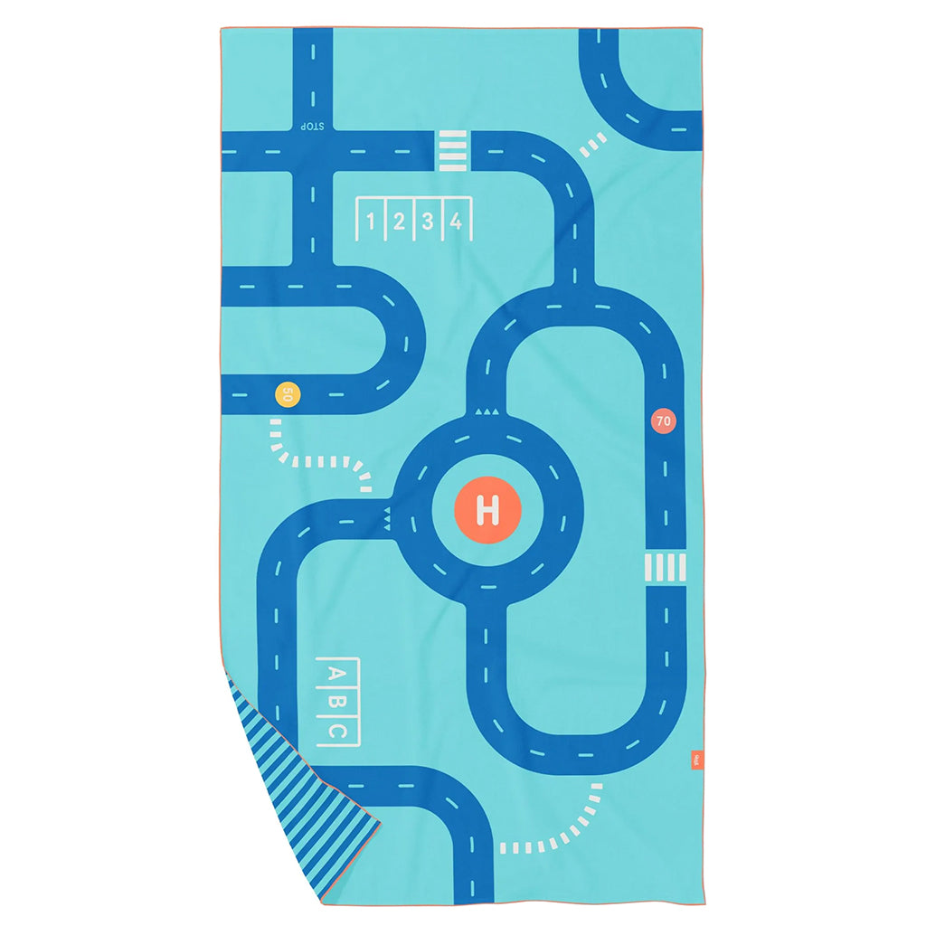 Quut Play Towel Large On The Road